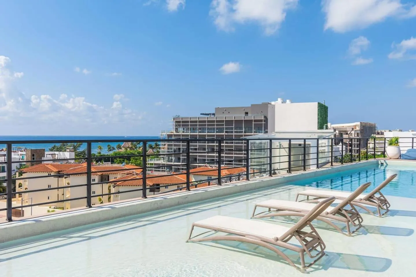 Apartment Private Room, Ocean View, 200M From Beach, Fridge Playa del Carmen