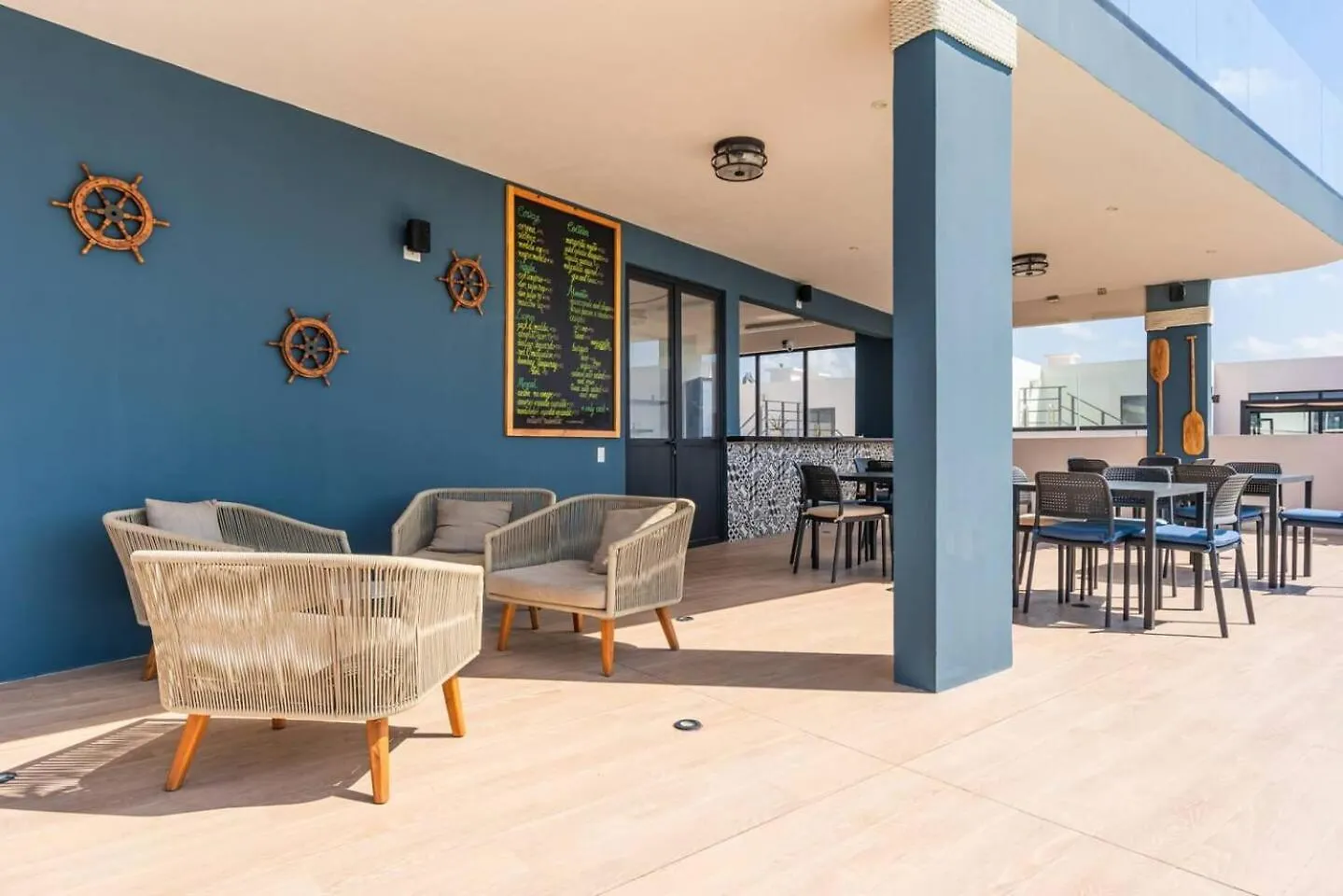 Private Room, Ocean View, 200M From Beach, Fridge Playa del Carmen Apartment